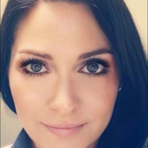 Meet your Posher, Perri